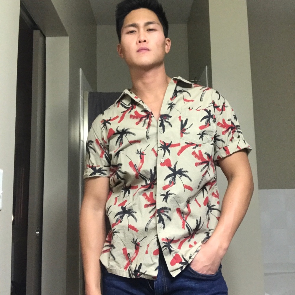 [OBEY] Men’s Graphic Short-Sleeve Shirt